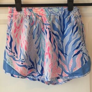 Lilly Pulitzer Kaleidoscope Coral Luxletic Shorts Pink Blue Size XS